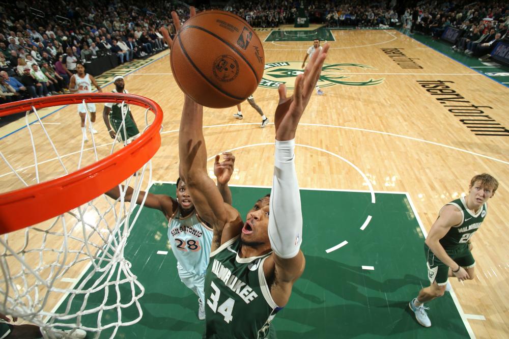 牢牢掌控在 牢牢掌控在